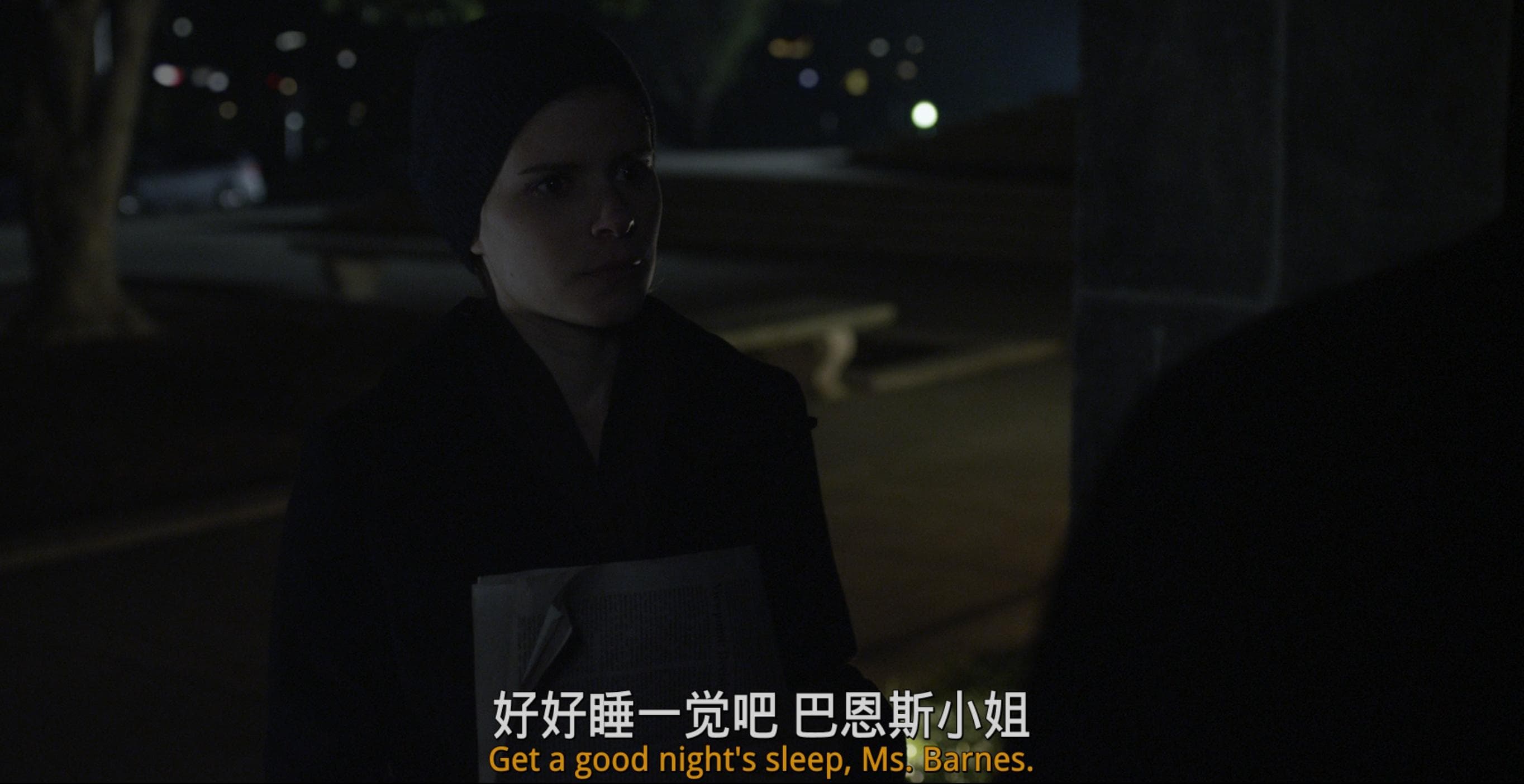 《纸牌屋》S1E3深度拆解:从“大桃子”到“工会战”,顶级政客如何处理危机?